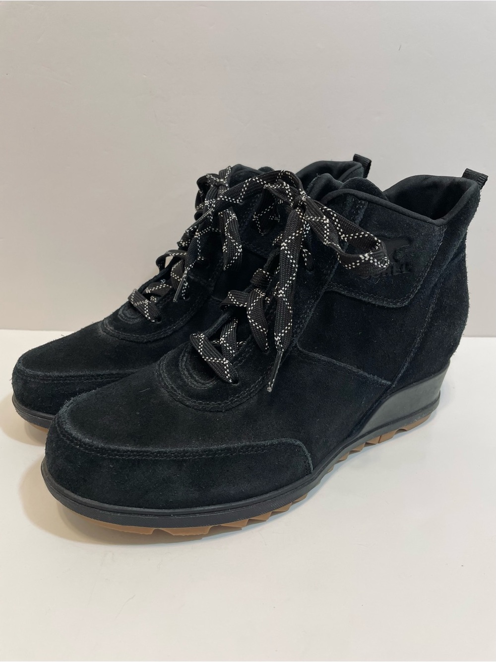 Sorel Evie Sport Lace Wedge Black Suede Women’s Booties Size 9.5 - Picture 2 of 11